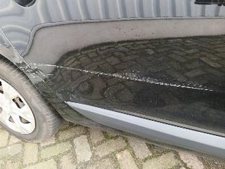 Renault Mégane Megane III Grandtour (KZ) Combi 5-drs 1.5 dCi 90 (K9K-834(K9K-H8)) [66=
kW]  (05-2009/04-2016) picture 28