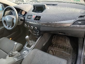 Renault Mégane Megane III Grandtour (KZ) Combi 5-drs 1.5 dCi 90 (K9K-834(K9K-H8)) [66=
kW]  (05-2009/04-2016) picture 7