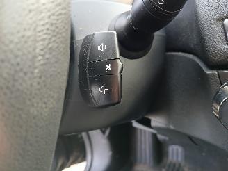 Renault Mégane Megane III Grandtour (KZ) Combi 5-drs 1.5 dCi 90 (K9K-834(K9K-H8)) [66=
kW]  (05-2009/04-2016) picture 19