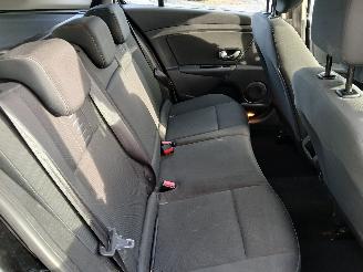 Renault Mégane Megane III Grandtour (KZ) Combi 5-drs 1.5 dCi 90 (K9K-834(K9K-H8)) [66=
kW]  (05-2009/04-2016) picture 9