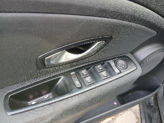 Renault Mégane Megane III Grandtour (KZ) Combi 5-drs 1.5 dCi 90 (K9K-834(K9K-H8)) [66=
kW]  (05-2009/04-2016) picture 11