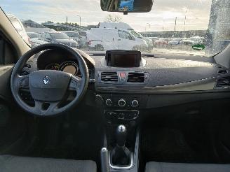 Renault Mégane Megane III Grandtour (KZ) Combi 5-drs 1.5 dCi 90 (K9K-834(K9K-H8)) [66=
kW]  (05-2009/04-2016) picture 10