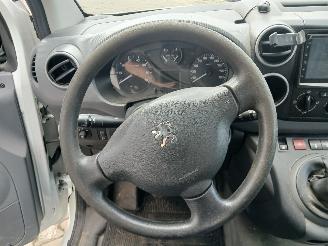 Peugeot Partner Partner (GC/GF/GG/GJ/GK) Van 1.6 (TU5JP4B(NFR)) [66kW]  (04-2008/02-20=
12) picture 18