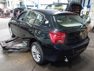 BMW 1-serie 1 serie (F20) Hatchback 5-drs 116i 1.6 16V (N13-B16A) [100kW]  (07-201=
1/02-2015) picture 4