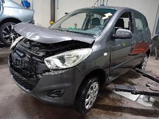 Dezmembrări autoturisme Hyundai I-10 i10 (F5) Hatchback 1.1i 12V (G4HG5) [51kW]  (04-2011/12-2013) 2011