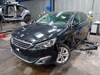 Dezmembrări autoturisme Peugeot 308 308 (L3/L8/LB/LH/LP) Hatchback 5-drs 2.0 BlueHDi 150 16V (DW10FD(AHX))=
 [110kW]  (11-2013/12-2021) 2014