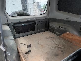 Mitsubishi Pajero Pajero Canvas Top (V6/7) Terreinwagen 3.2 DI-D 16V (4M41) [118kW]  (10=
-2001/12-2006) picture 11