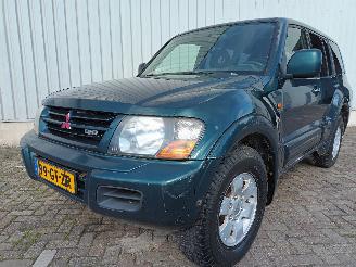 Mitsubishi Pajero Pajero Hardtop (V8/9) Terreinwagen 3.2 DI-D 16V (4M41) [121kW]  (04-20=
00/12-2006) picture 2