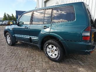 Mitsubishi Pajero Pajero Hardtop (V8/9) Terreinwagen 3.2 DI-D 16V (4M41) [121kW]  (04-20=
00/12-2006) picture 4