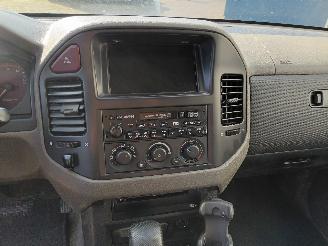 Mitsubishi Pajero Pajero Hardtop (V8/9) Terreinwagen 3.2 DI-D 16V (4M41) [121kW]  (04-20=
00/12-2006) picture 12