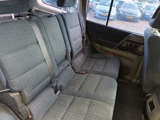 Mitsubishi Pajero Pajero Hardtop (V8/9) Terreinwagen 3.2 DI-D 16V (4M41) [121kW]  (04-20=
00/12-2006) picture 16