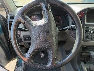 Mitsubishi Pajero Pajero Hardtop (V8/9) Terreinwagen 3.2 DI-D 16V (4M41) [121kW]  (04-20=
00/12-2006) picture 11