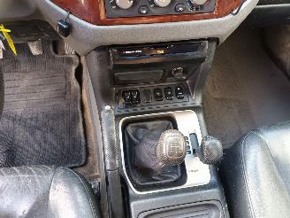 Mitsubishi Pajero Pajero Canvas Top (V6/7) Terreinwagen 3.2 DI-D 16V (4M41) [118kW]  (10=
-2001/12-2006) picture 16