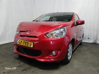 Unfallwagen Mitsubishi Space-star Space Star (A0) Hatchback 1.0 12V (3A90(Euro 5)) [52kW]  (05-2012/...)= 2015/9