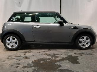 Mini Mini Mini (R56) Hatchback 1.4 16V One (N12-B14A) [55kW]  (03-2009/03-2010) picture 7