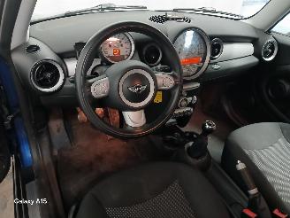 Mini Mini Mini (R56) Hatchback 1.6 16V Cooper (N12-B16A) [88kW]  (10-2006/02-201=
2) picture 11