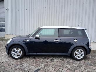 Mini Mini Clubman (R55) Combi 1.6 16V Cooper (N12-B16A) [88kW]  (10-2007/12-2013=
) picture 4