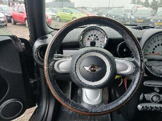 Mini Mini Clubman (R55) Combi 1.6 16V Cooper (N12-B16A) [88kW]  (10-2007/12-2013=
) picture 18