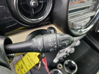 Mini Mini Clubman (R55) Combi 1.6 16V Cooper (N12-B16A) [88kW]  (10-2007/12-2013=
) picture 14