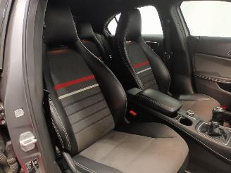 Mercedes A-klasse A (W176) Hatchback 1.6 A-180 16V (M270.910) [90kW]  (09-2012/05-2018) picture 13