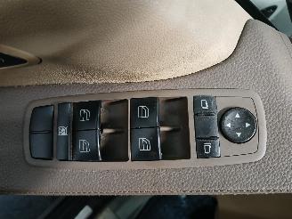 Mercedes R-klasse R (W251) MPV 3.0 320 CDI 24V 4-Matic (OM642.950) [165kW]  (01-2006/07-=
2010) picture 14