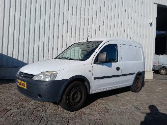 Opel Combo Combo (Corsa C) Van 1.4 16V Twin Port (Z14XEP(Euro 4)) [66kW]  (10-200=
4/02-2012) picture 3