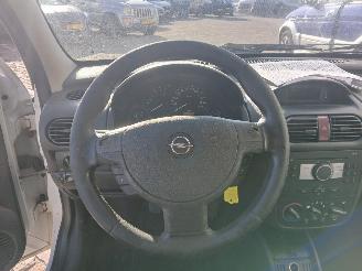 Opel Combo Combo (Corsa C) Van 1.4 16V Twin Port (Z14XEP(Euro 4)) [66kW]  (10-200=
4/02-2012) picture 16