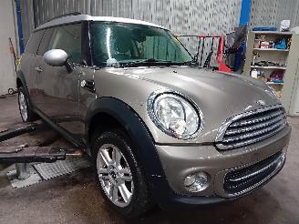 Mini Mini Clubman (R55) Combi 1.6 16V Cooper (N16-B16A) [90kW]  (03-2010/06-2014=
) picture 2