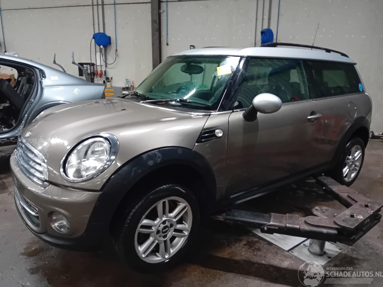 Mini Mini Clubman (R55) Combi 1.6 16V Cooper (N16-B16A) [90kW]  (03-2010/06-2014=
)
