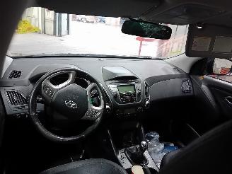 Hyundai Ix35 iX35 (LM) SUV 1.6 GDI 16V (G4FD(Euro 4)) [99kW]  (11-2010/09-2015) picture 5