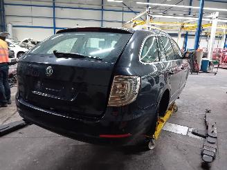 Skoda Superb Superb Combi (3TAC/TAF) Combi 2.0 TDI 16V (CFFB) [103kW]  (10-2009/05-=
2015) picture 3