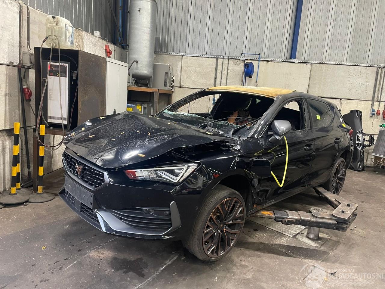 Cupra Leon Leon (KLCB) Hatchback 1.4 e-Hybrid 245, VZ 16V (DGEA) [180kW]  (09-202=
0/...)