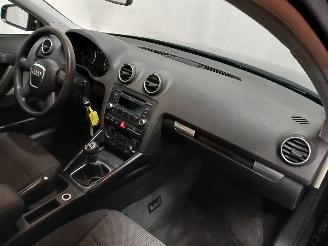 Audi A3 A3 Sportback (8PA) Hatchback 5-drs 1.8 TFSI 16V (BYT) [118kW]  (11-200=
6/03-2013) picture 8