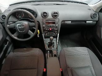 Audi A3 A3 Sportback (8PA) Hatchback 5-drs 1.8 TFSI 16V (BYT) [118kW]  (11-200=
6/03-2013) picture 11