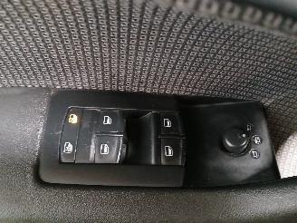 Audi A3 A3 Sportback (8PA) Hatchback 5-drs 1.8 TFSI 16V (BYT) [118kW]  (11-200=
6/03-2013) picture 13