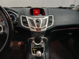 Ford Fiesta Fiesta 6 (JA8) Hatchback 1.6 TDCi 95 (T3JA(Euro 5)) [70kW]  (02-2010/1=
2-2015) picture 17