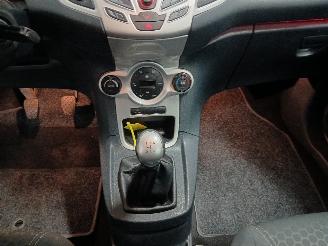 Ford Fiesta Fiesta 6 (JA8) Hatchback 1.6 TDCi 95 (T3JA(Euro 5)) [70kW]  (02-2010/1=
2-2015) picture 18