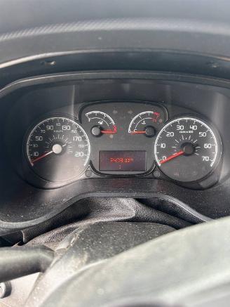 Fiat Doblo Doblo Cargo (263) Van 1.3 D Multijet (263.A.6000) [55kW]  (11-2013/12-=
2023) picture 2