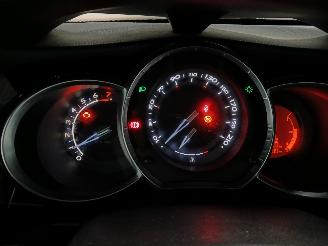 Citroën DS3 DS3 (SA) Hatchback 1.6 VTi 120 16V (EP6C(5FS)) [88kW]  (04-2010/07-201=
5) picture 21