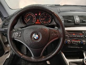 BMW 1-serie 1 serie (E81) Hatchback 3-drs 118i 16V (N43-B20A) [105kW]  (09-2006/12=
-2011) picture 18