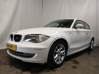 BMW 1-serie 1 serie (E81) Hatchback 3-drs 118i 16V (N43-B20A) [105kW]  (09-2006/12=
-2011) picture 3