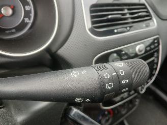 Fiat Punto Grande Punto (199) Hatchback 1.3 JTD Multijet 16V VGT (199.B.4000(Euro=
 5)) [62kW]  (04-2010/...) picture 13