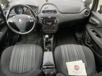 Fiat Punto Grande Punto (199) Hatchback 1.3 JTD Multijet 16V VGT (199.B.4000(Euro=
 5)) [62kW]  (04-2010/...) picture 9
