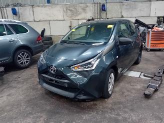 demontáž osobní automobily Toyota Aygo Aygo (B40) Hatchback 1.0 12V VVT-i (1KR-FE) [53kW]  (03-2018/...) 2018/9