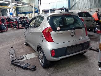 Kia Picanto Picanto (TA) Hatchback 1.2 16V (G4LA5) [63kW]  (09-2011/06-2017) picture 4