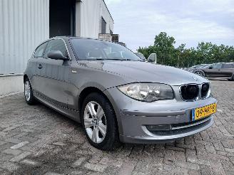 BMW 1-serie 1 serie (E81) Hatchback 3-drs 116i 1.6 16V (N43-B16A) [90kW]  (03-2007=
/12-2011) picture 6