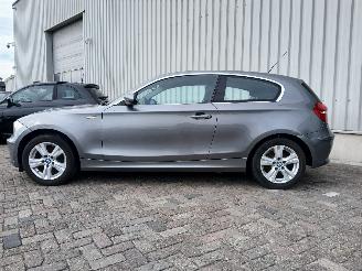 BMW 1-serie 1 serie (E81) Hatchback 3-drs 116i 1.6 16V (N43-B16A) [90kW]  (03-2007=
/12-2011) picture 4