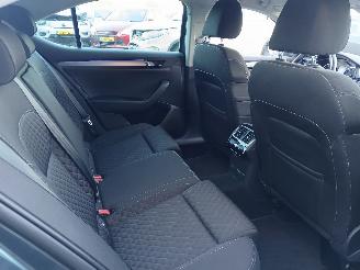 Skoda Superb Superb (3V3) Liftback 1.8 TSI 16V (CJSA) [132kW]  (03-2015/06-2024) picture 9