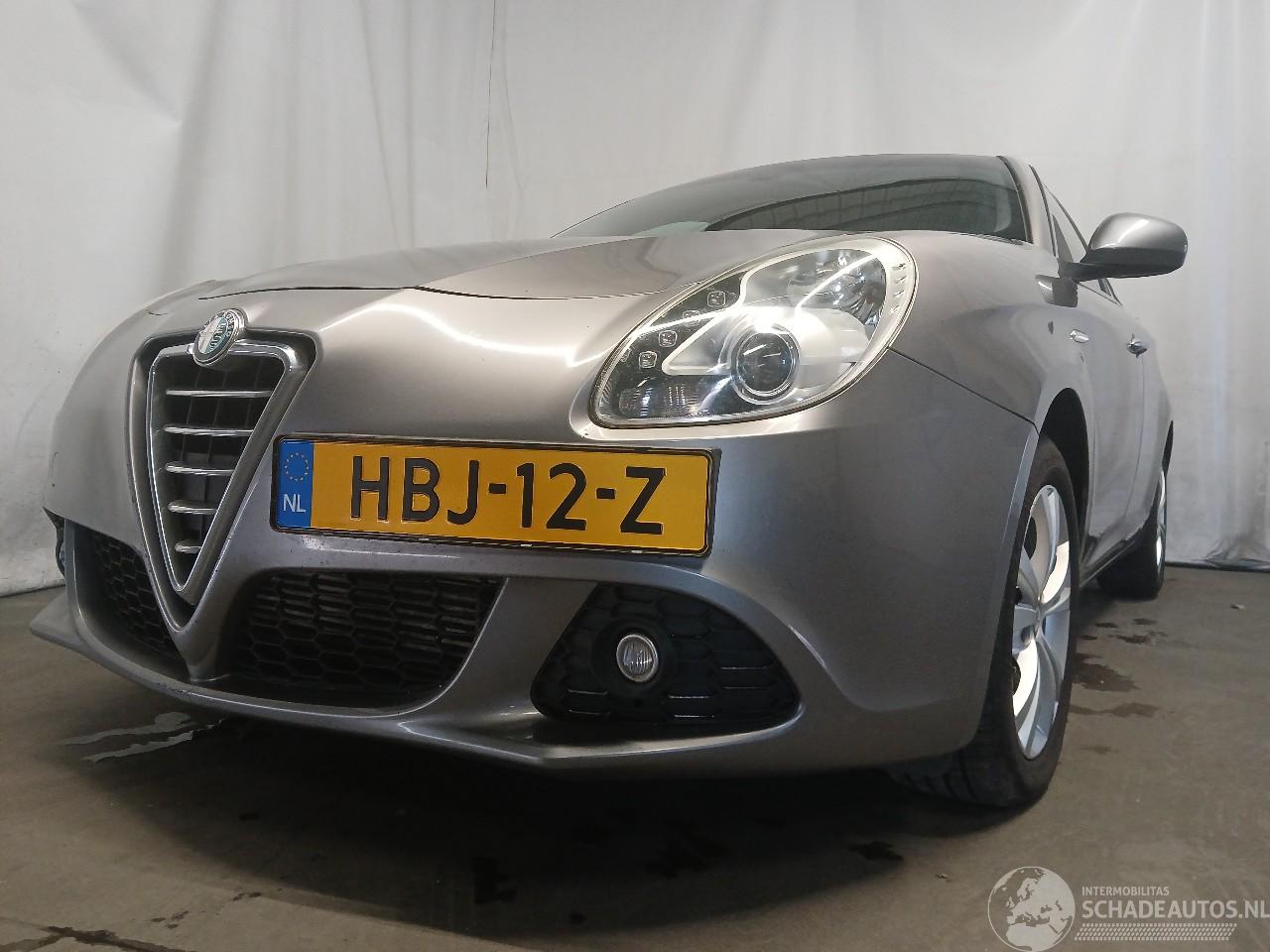Alfa Romeo Giulietta Giulietta (940) Hatchback 1.6 JTDm 16V (940.A.3000) [77kW]  (04-2010/0=
2-2016)