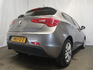 Alfa Romeo Giulietta Giulietta (940) Hatchback 1.6 JTDm 16V (940.A.3000) [77kW]  (04-2010/0=
2-2016) picture 5